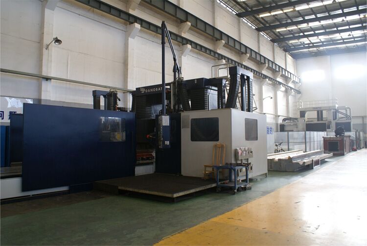 基地設備：西班牙DANOBAT(達諾巴特)8.5米數控導軌磨床