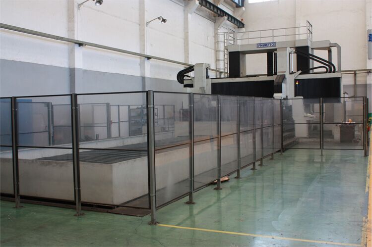 基地設備：意大利FAM12米數控導軌磨床