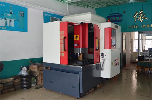 650雕銑機 650雕銑機