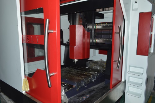 CNC雕銑機 CNC雕銑機